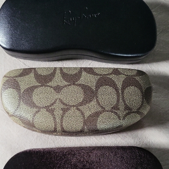 Elegant Brown and Black Eyewear Cases - Picture 2 of 6